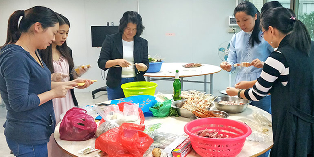 麥斯2018年第三季度優秀表彰會議暨燒烤晚會